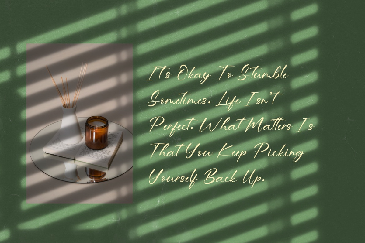 Macbettsy - Luxury Signature Font, a Script Font by Dhabee (Photo 2 of 15)