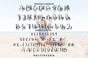 Vacation Script Font