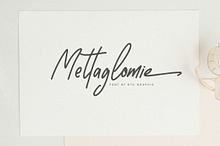 Mettaglomie Handwritten Font
