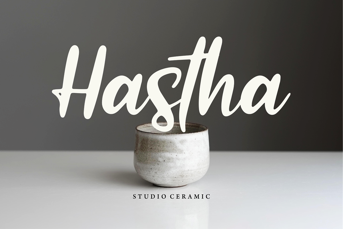 Raisley, a Script Font by Forberas Club (Photo 3 of 7)