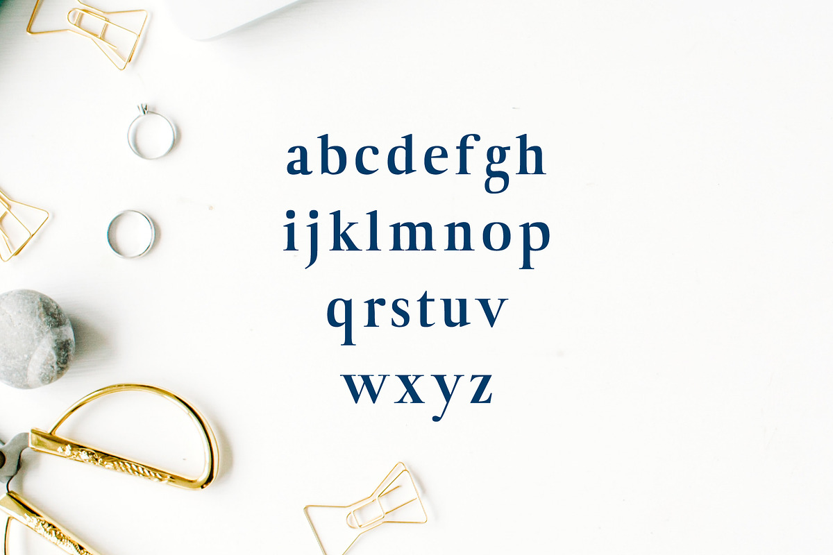 Carra Serif Font Family Pack preview 3