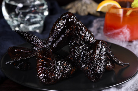 Bat wings (chicken wings)