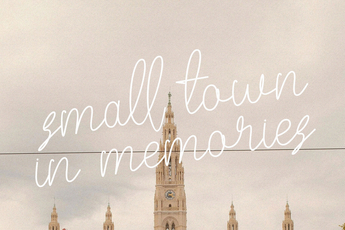 Reakity – Modern Elegant Signature, a Handwritten Font by BrandSemut (Photo 2 of 11)
