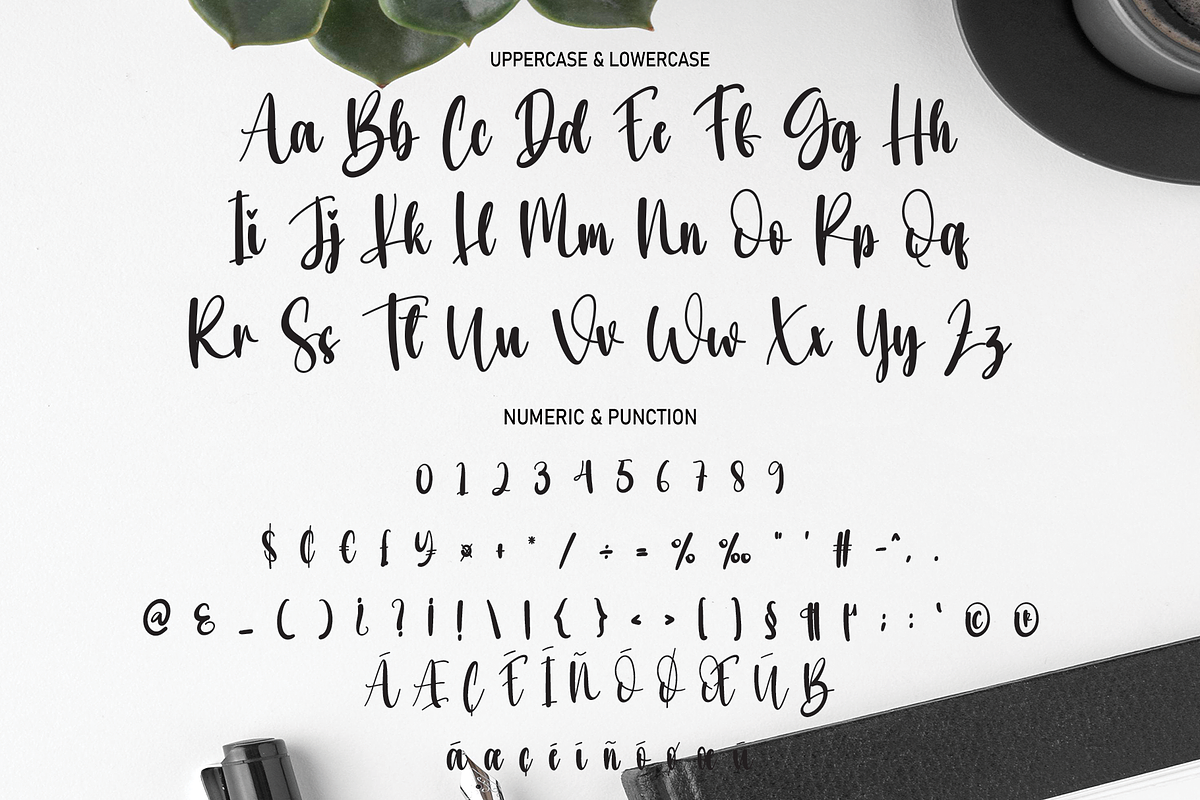 Unique Handmade | Script Font, a Script Font by Scratchones (Photo 3 of 8)