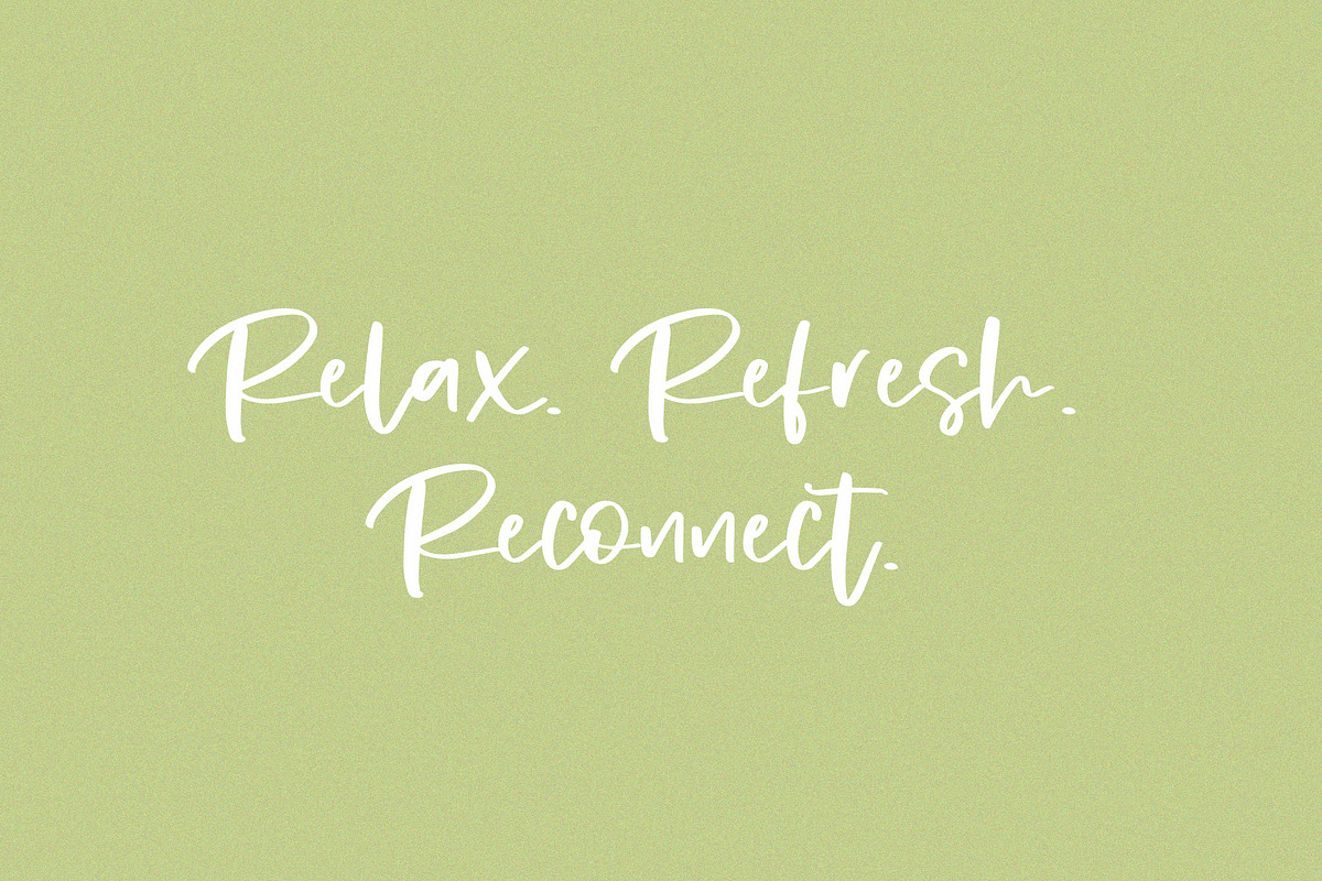 ✑Weekend | Handwritten Font, a Script Font by Artstudio (Photo 5 of 8)
