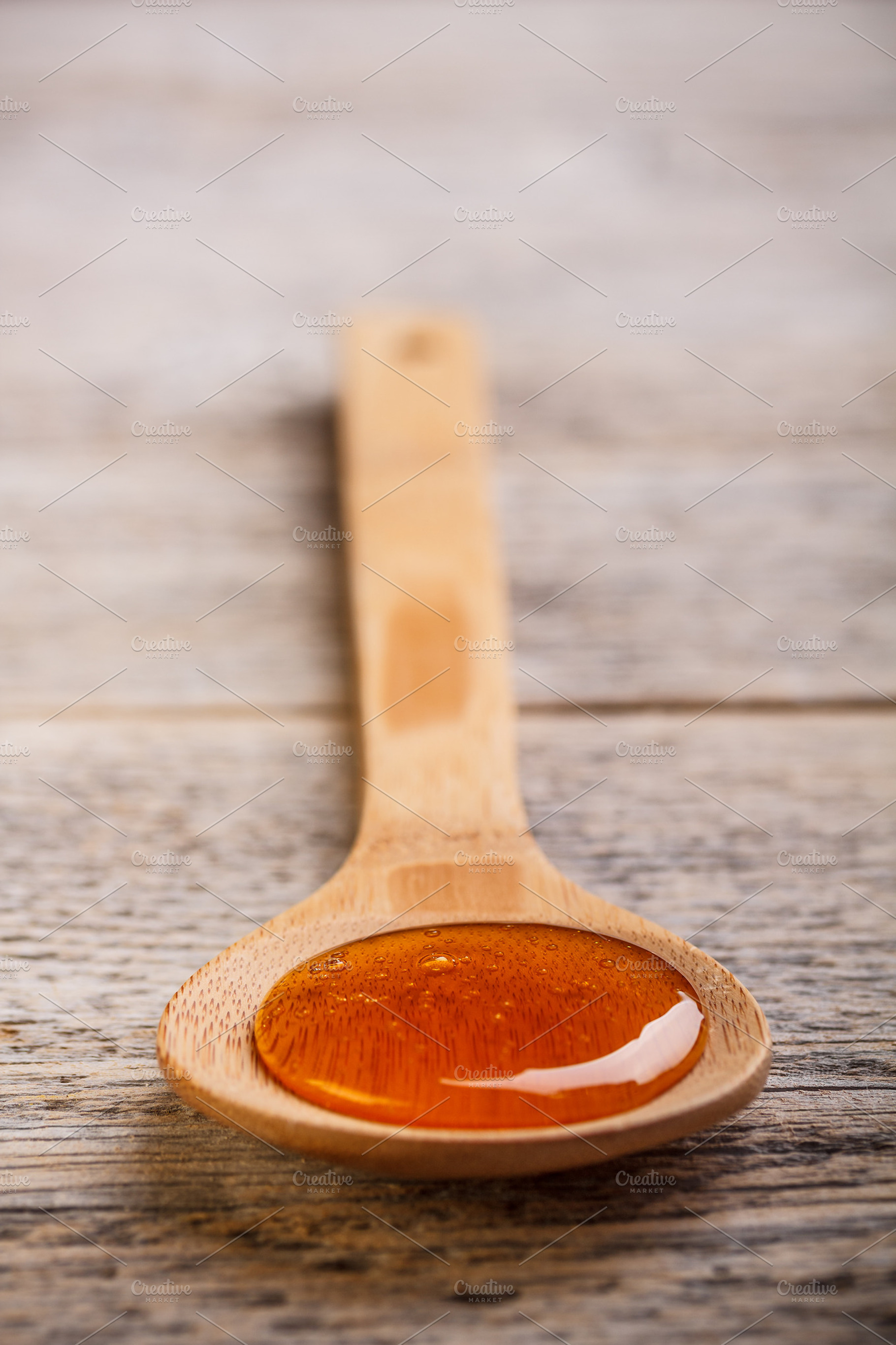 Fresh honey featuring acacia, apiary, and background
