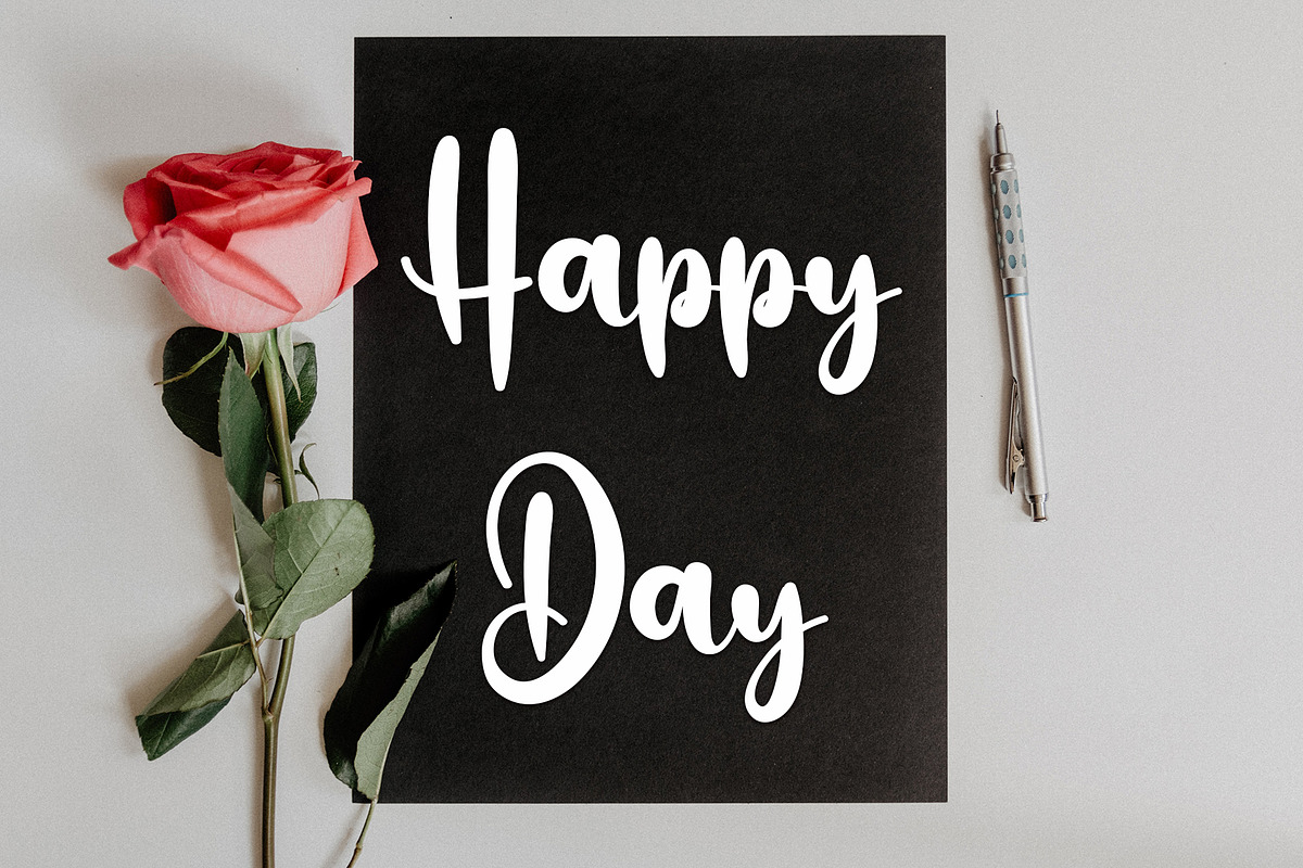 Chubby, a Handwritten Font by InermediaSTUDIO (Photo 4 of 6)