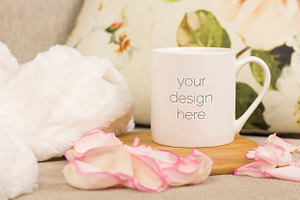 Valentine's Day Mug Mockup #2
