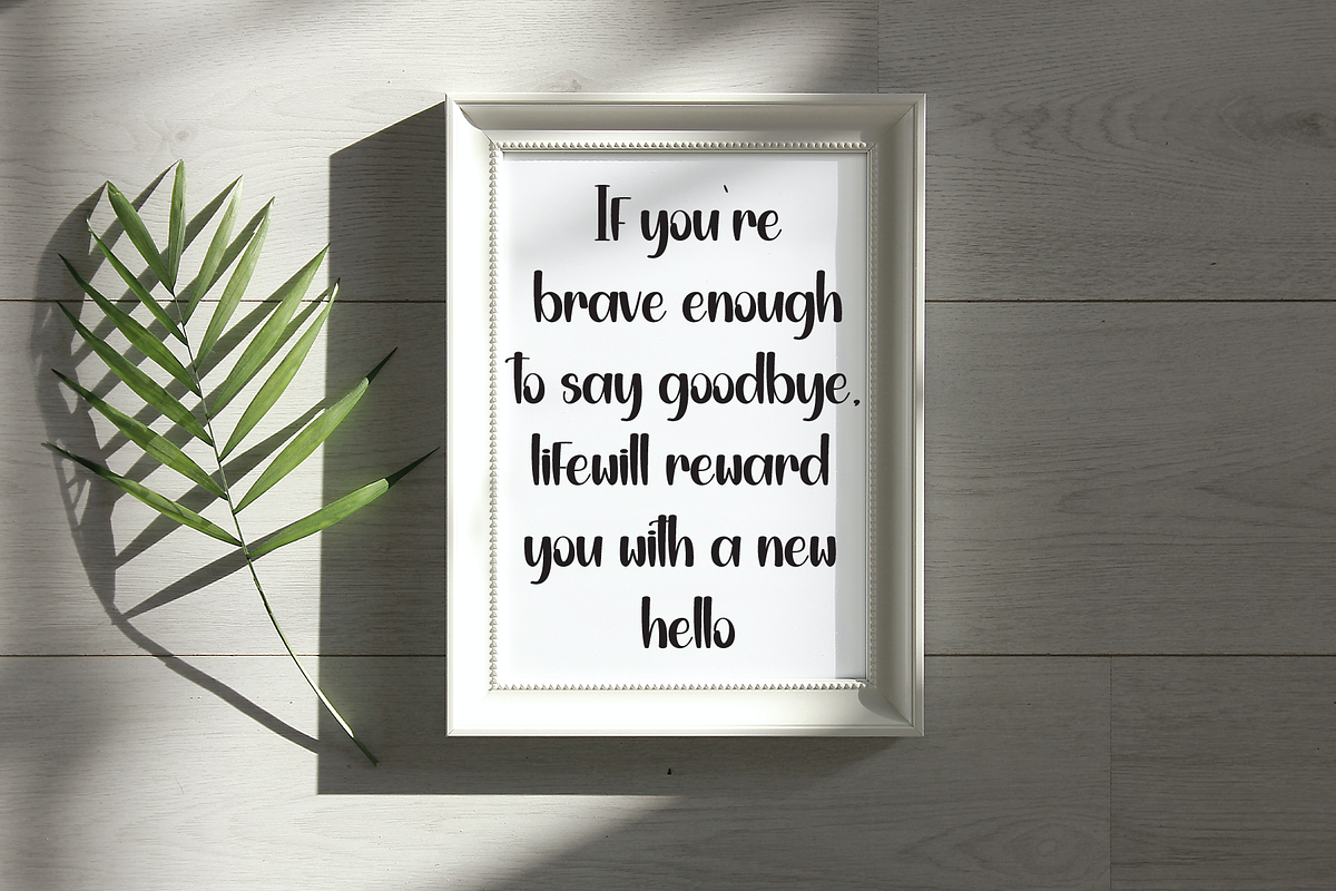 Monday Booklove | Script Font, a Handwritten Font by Scratchones (Photo 2 of 9)