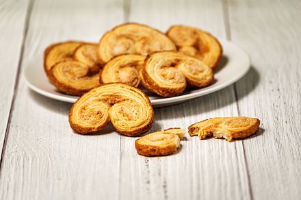 Palmier puff pastry biscuits, a Background Photo by wr7 Media