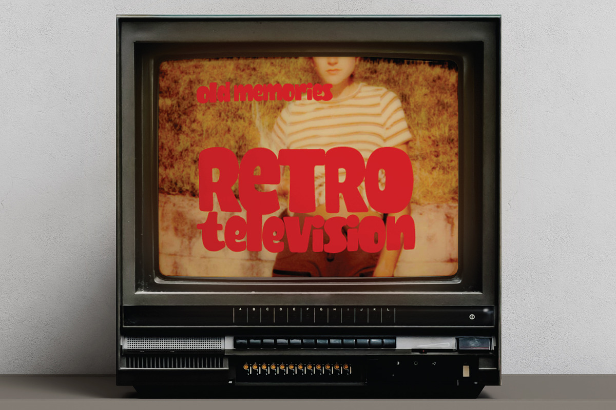 Combe - Retro Bold Sans, a Sans Serif Font by Lettermine (Photo 10 of 10)