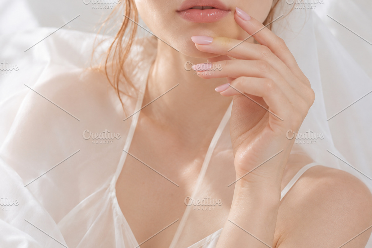 Peach Glow Makeup Beauty Bundle, a Beauty & Fashion Photo by The Edit (Photo 5 of 6)