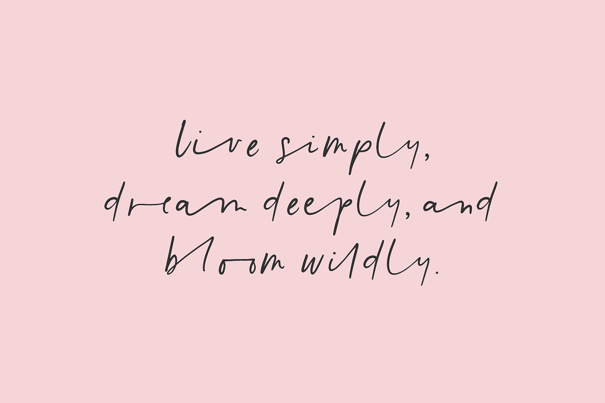 White Magnolias Script, a Handwritten Font by Beck McCormick (Photo 2 of 10)