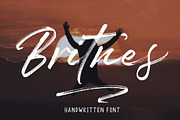 Britnes - Handwritten Font, a Handwritten Font by Suza Studio (Thumbnail 1 of 5)