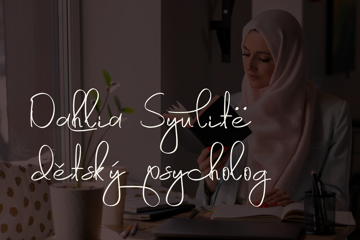 Astography signature font, a Handwritten Font by SSI.Scraps (Photo 4 of 13)