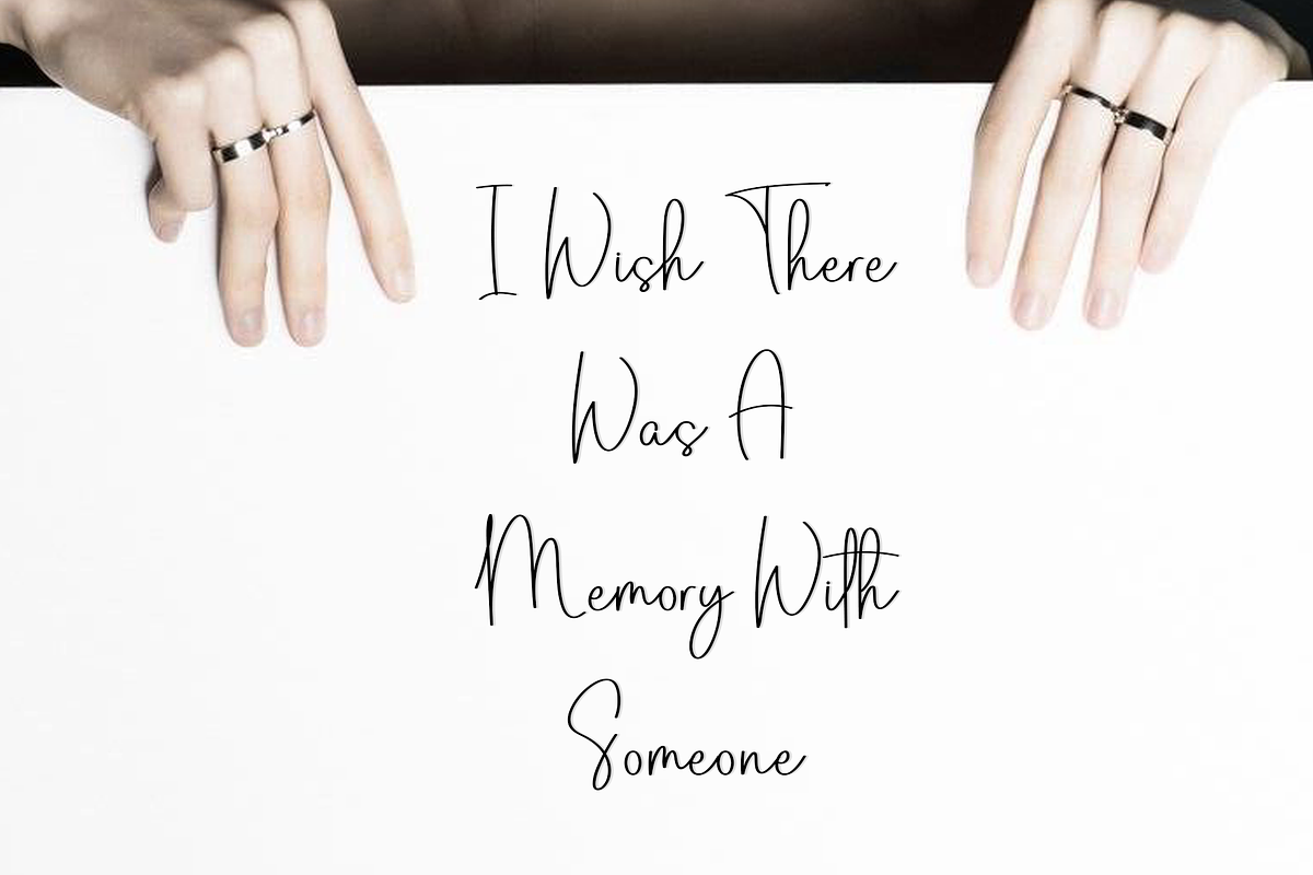 Holiday In Beach, a Handwritten Font by FreshTypeINK (Photo 2 of 9)