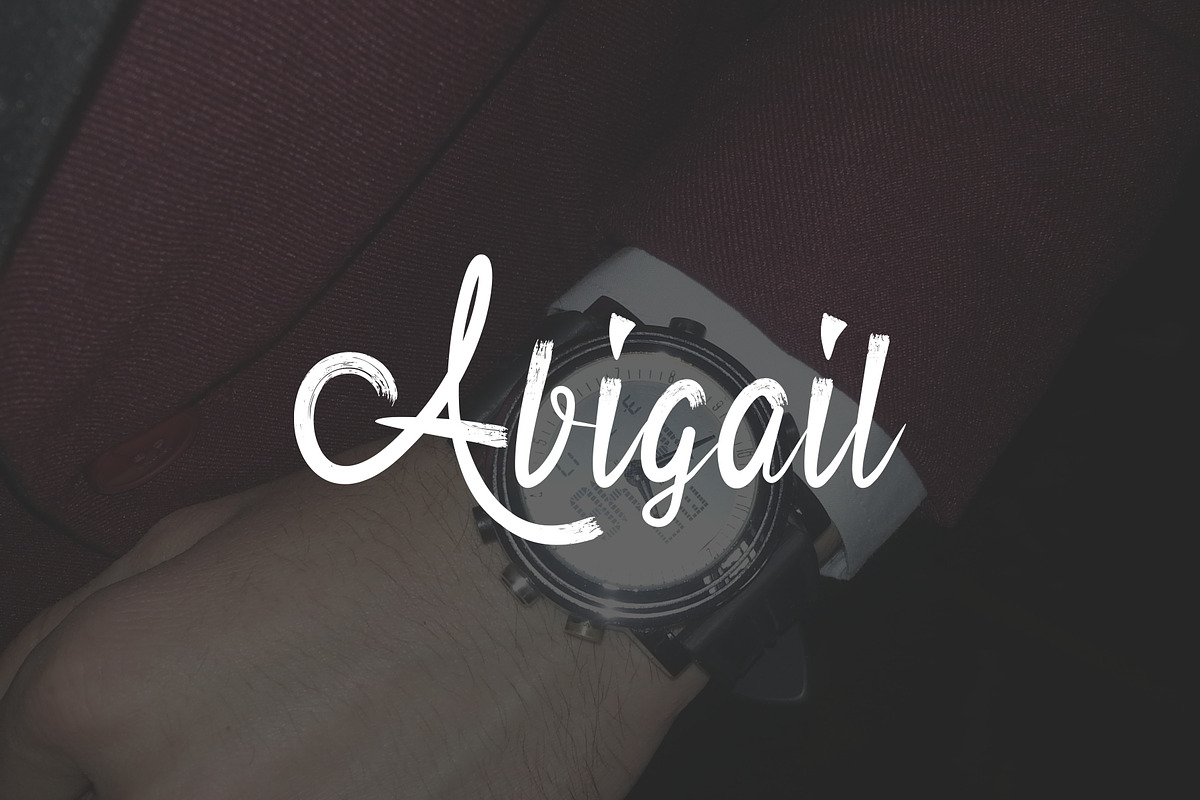 Retvaley Brush Font preview 3