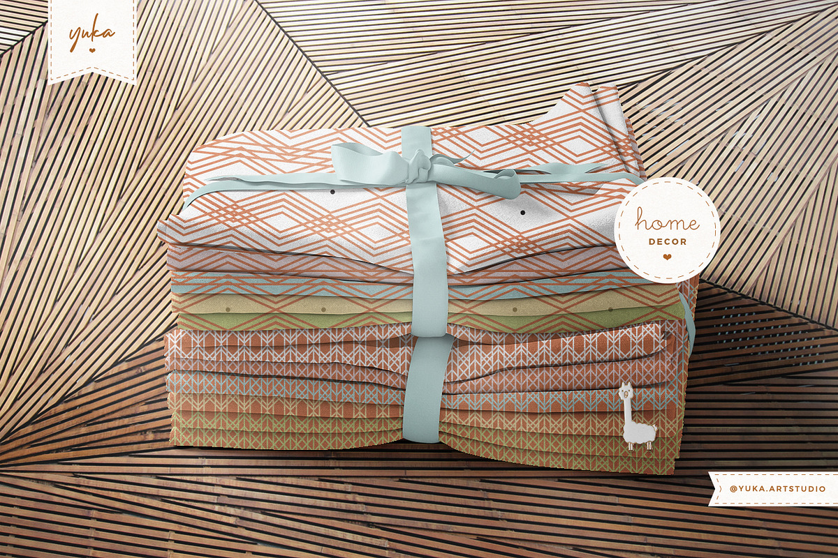 Triangle Vibration, a Pattern Graphic by Yuka Baby (Photo 6 of 6)