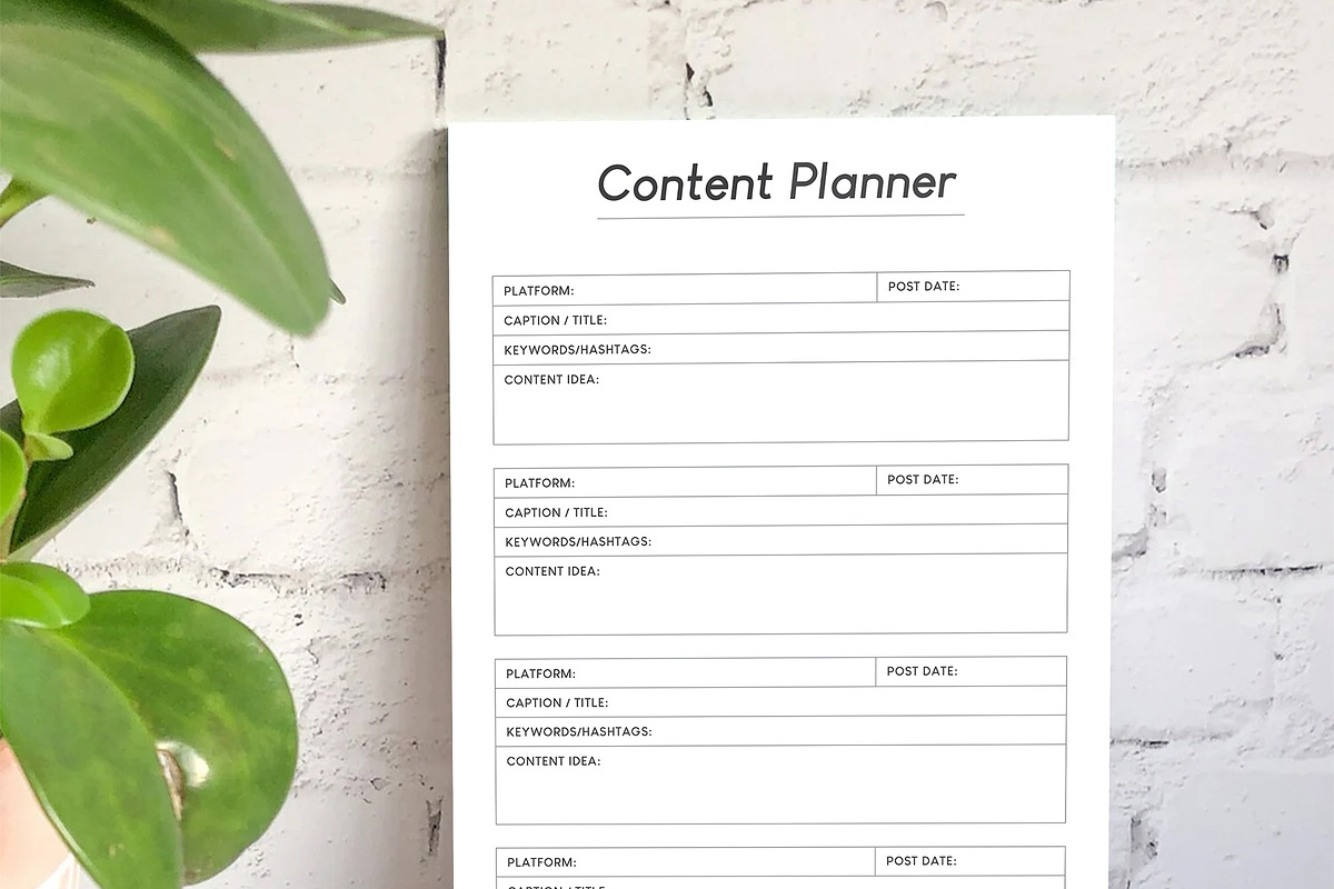 Social Media Planner, a Stationery Template by DesignDevisers (Photo 3 of 10)