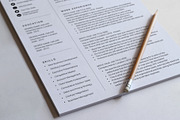 Canva Resume Template, a Resume Template by DesignDevisers (Thumbnail 6 of 9)