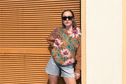 Floral Patterns & Borders, a Pattern Graphic by Nadia Grapes (Thumbnail 2 of 8)