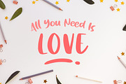 Bloattey - A Fun Bubbly Typeface, a Script Font by Maenjari Std (Thumbnail 5 of 10)