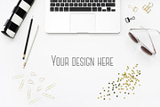 Office Mockups, an iPhone Mockup by Ale Estrada (Thumbnail 7 of 8)