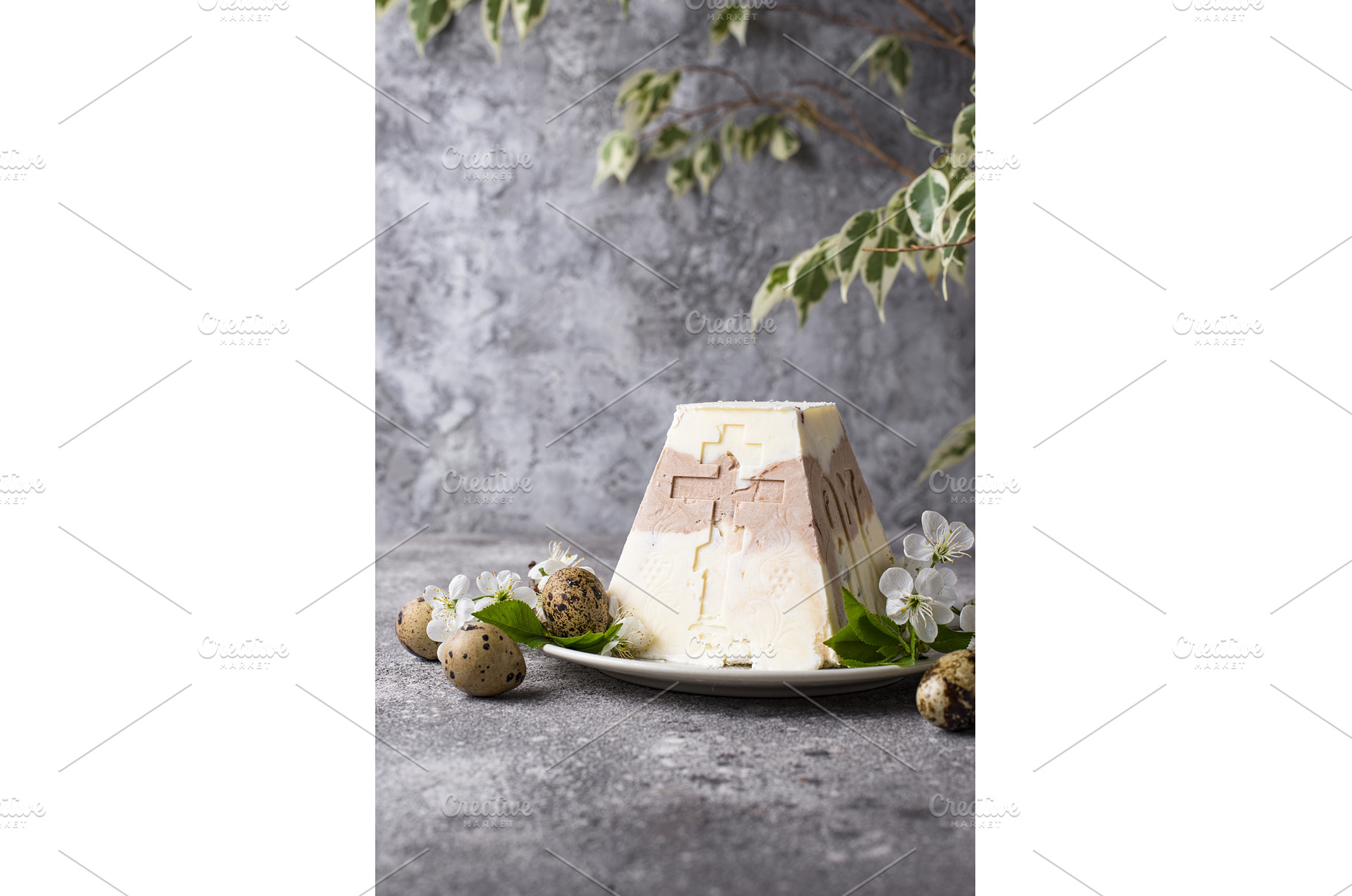 Traditional Easter cottage cheese, a Food & Drink Photo by Yulia Furman