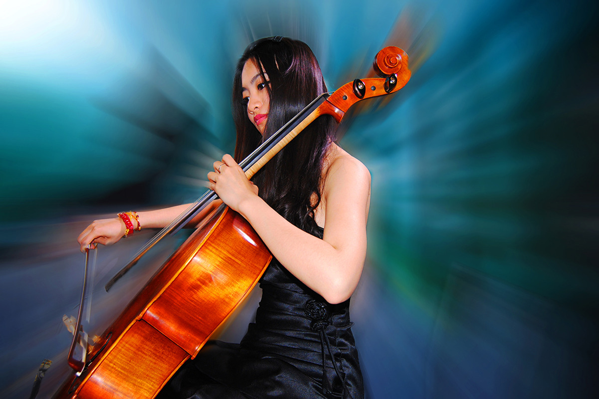 Glow Zoom Photoshop Action, an Action Add-On by KiraYamato Design Studio (Photo 11 of 12)