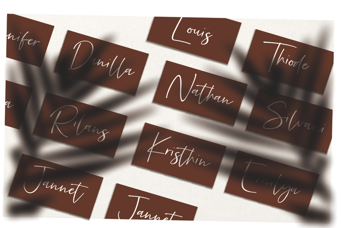 Precious Soul - Handwritten Font, a Script Font by Fikryal Studio (Photo 4 of 8)