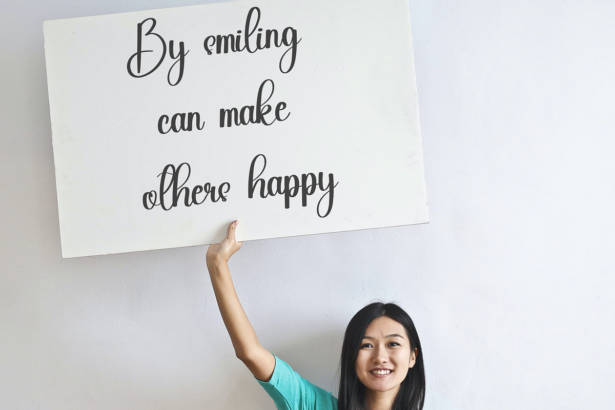 Lucky, a Handwritten Font by InermediaSTUDIO (Photo 5 of 6)