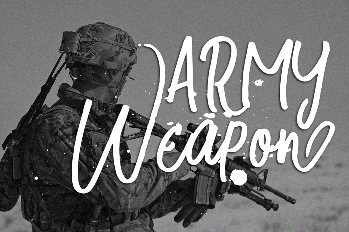 Silver Made Font, a Script Font by Eltypesstudio (Photo 7 of 10)