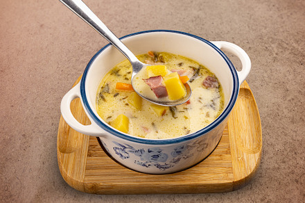 Hot potato soup, a Background Photo by Grafvision photography