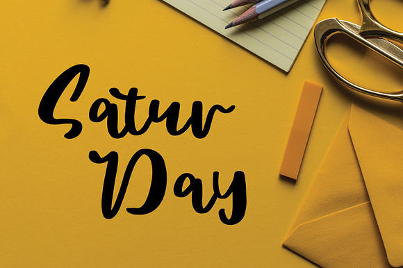 Saturday Font preview 7