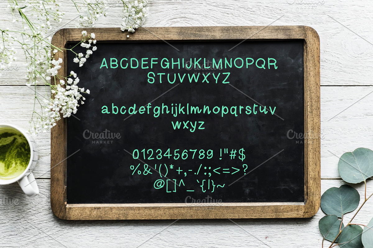 Yoojin handwritten font, a Script Font by Nuchylee Photo (Photo 2 of 5)