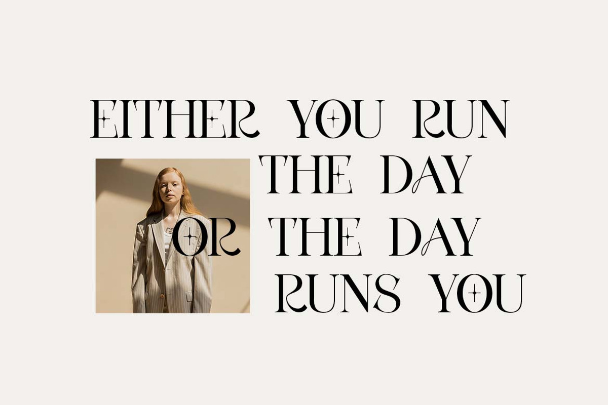 Crown Emperial Serif Display Font, a Serif Font by UICreative (Photo 5 of 13)
