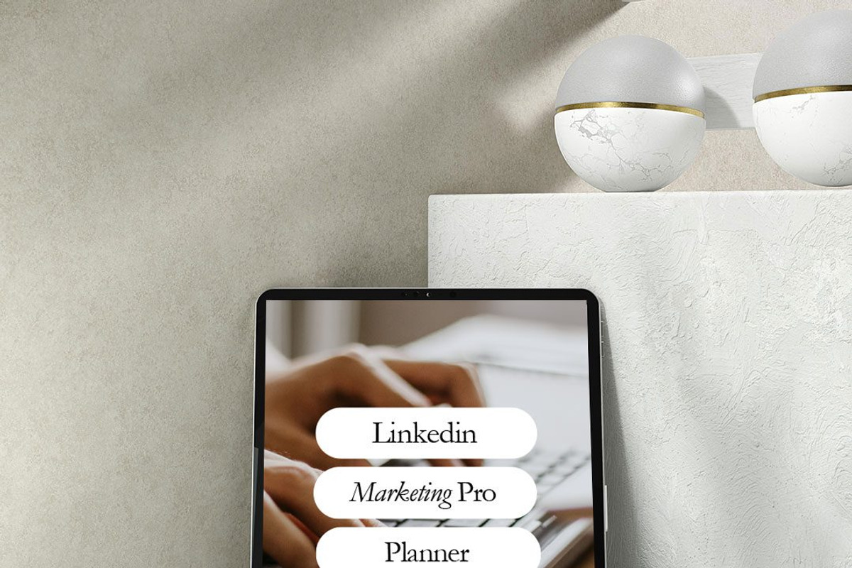 LinkedIn Marketing Pro Planner, a Marketing Template by Brand Your Biz Co. (Photo 1 of 9)