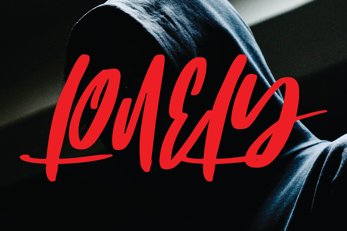 ALONE FONT preview 2