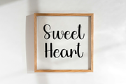 Honey, a Handwritten Font by InermediaSTUDIO (Thumbnail 5 of 8)