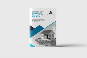 5.5x8.5 Brochure / Catalogue Mockup