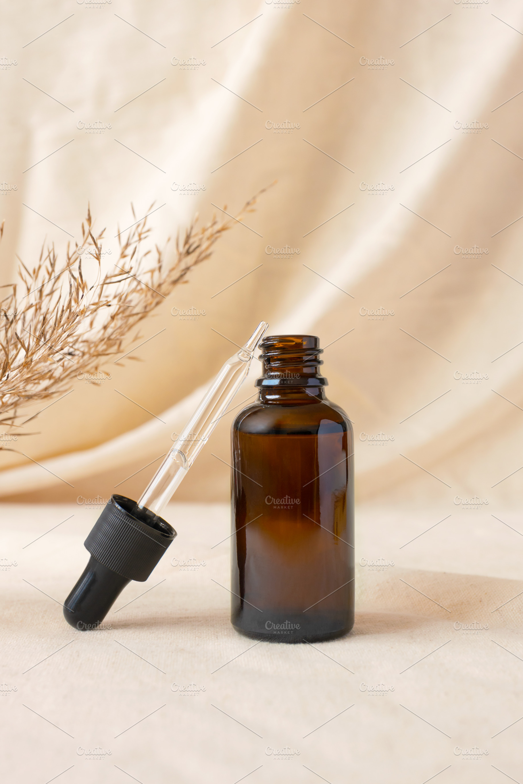 Serum bottle with pipette natural, a Beauty & Fashion Photo by Olha Kozachenko