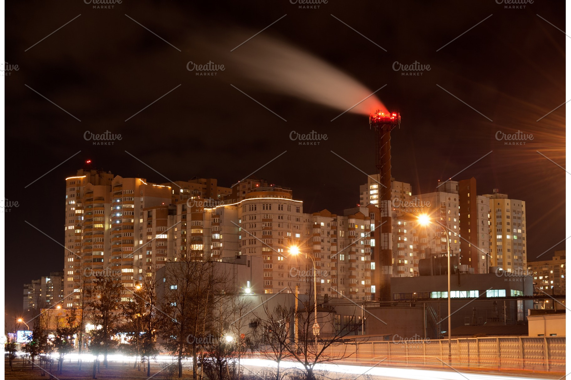 Kyiv, night scene, an Architecture Photo by Leonid Andronov