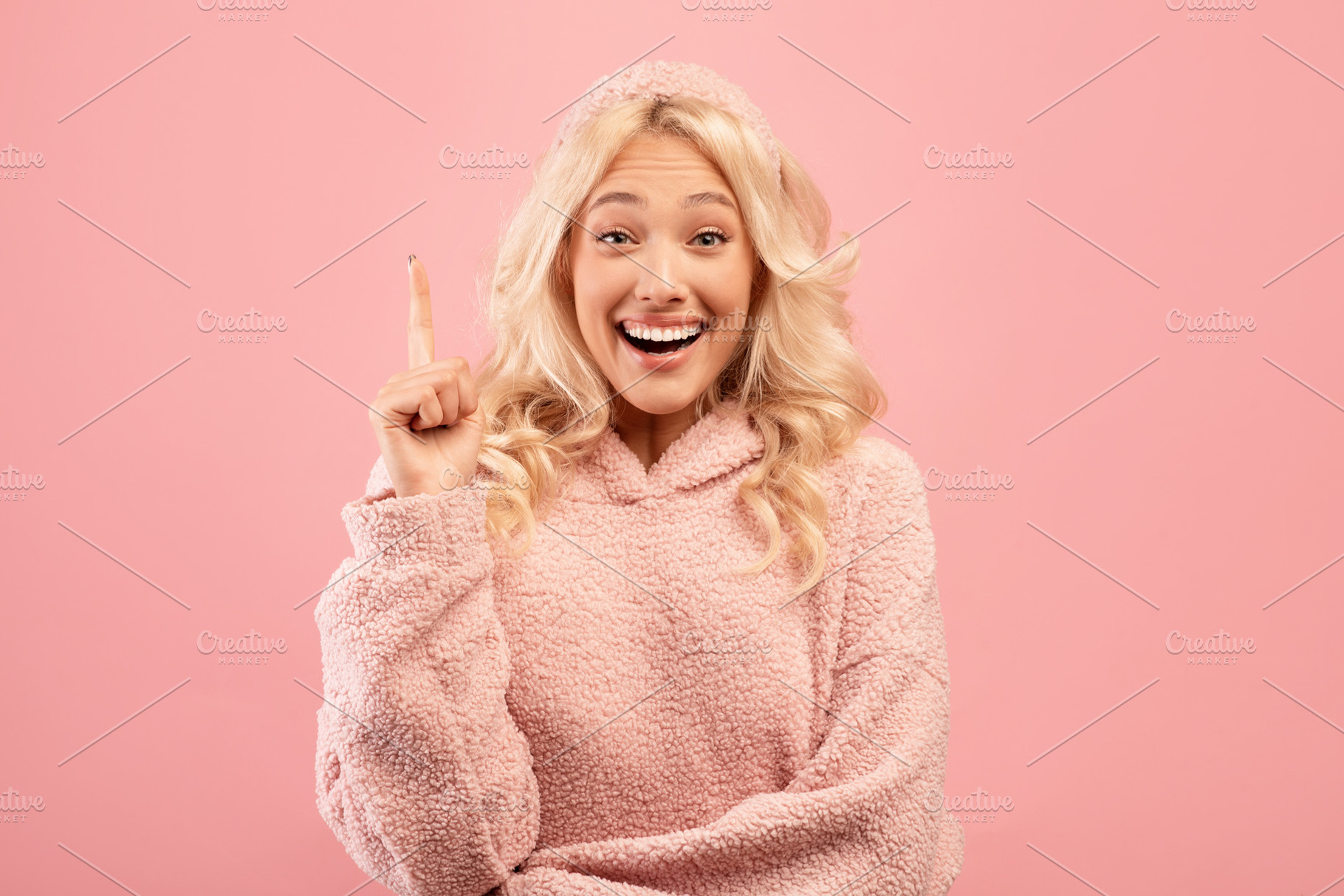 Inspiration and eureka concept. Portrait of overjoyed woman having wow creative, a Photo by Prostock-Studio