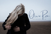 Richmond Luxury Font, a Script Font by Flycatcher Design (Thumbnail 7 of 8)