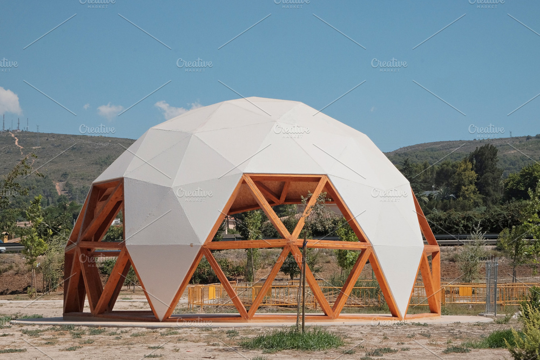 Geodesic dome featuring geodesic, dome, and white, an Architecture Photo by Kynamuia