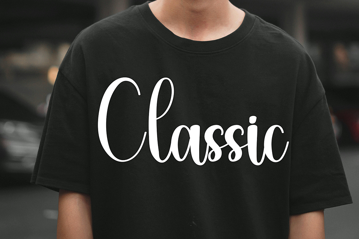 Signature Class, a Handwritten Font by FreshTypeINK (Photo 3 of 7)