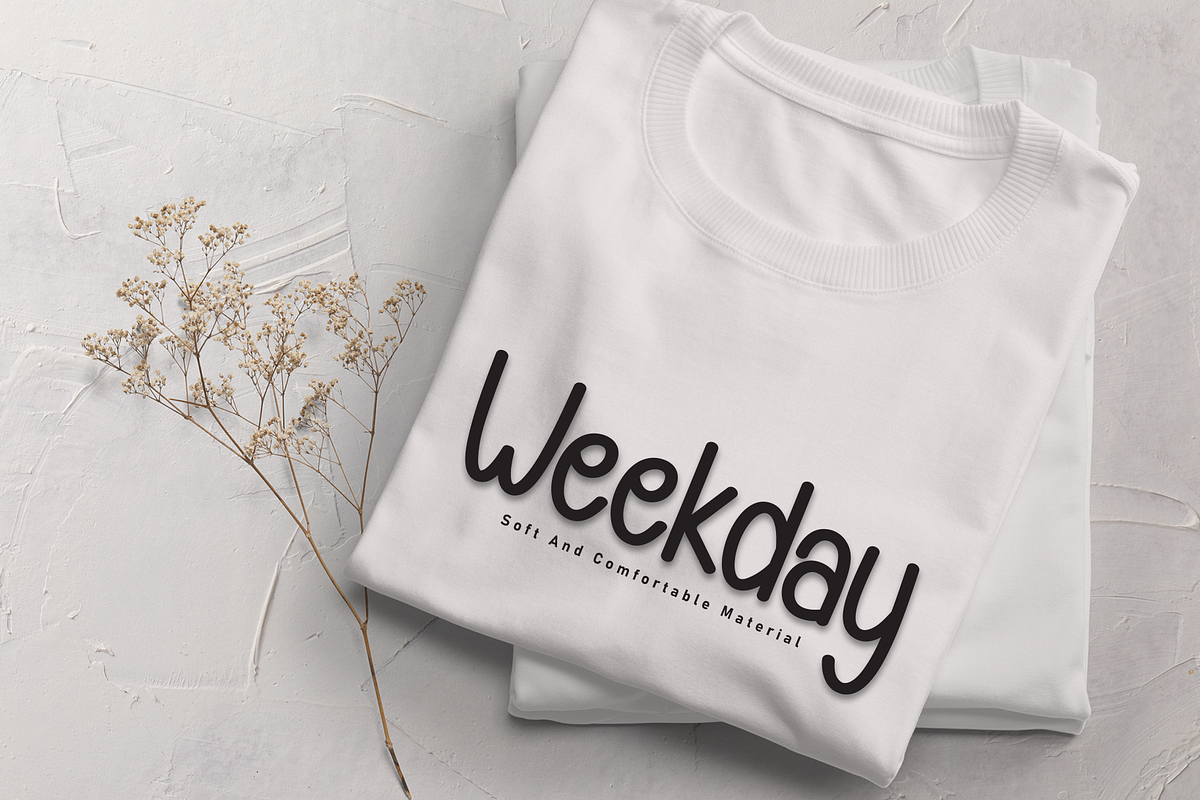 Beauty Santa | Script Font, a Script Font by Scratchones (Photo 2 of 8)