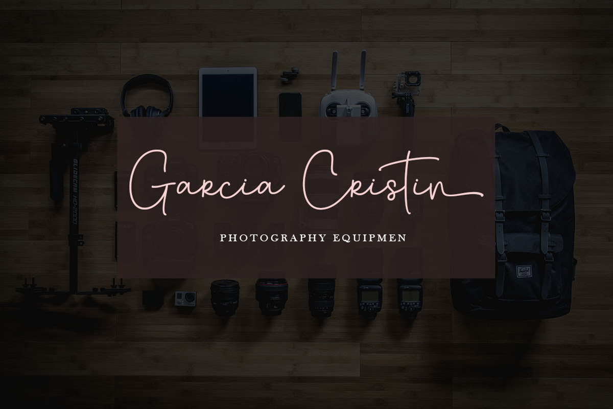 Narathama, a Script Font by GloowStudio (Photo 3 of 10)