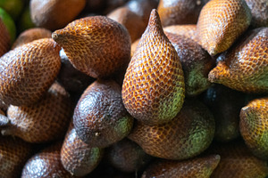 Snake fruits at Bolu market in Rantepao, Toraja, Sulawesi, Indon, a Nature Photo by GoodGoods