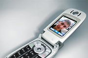 Motorola V635 Cell Phone, an Object 3D Model by konstantin.ermolaev (Thumbnail 2 of 23)